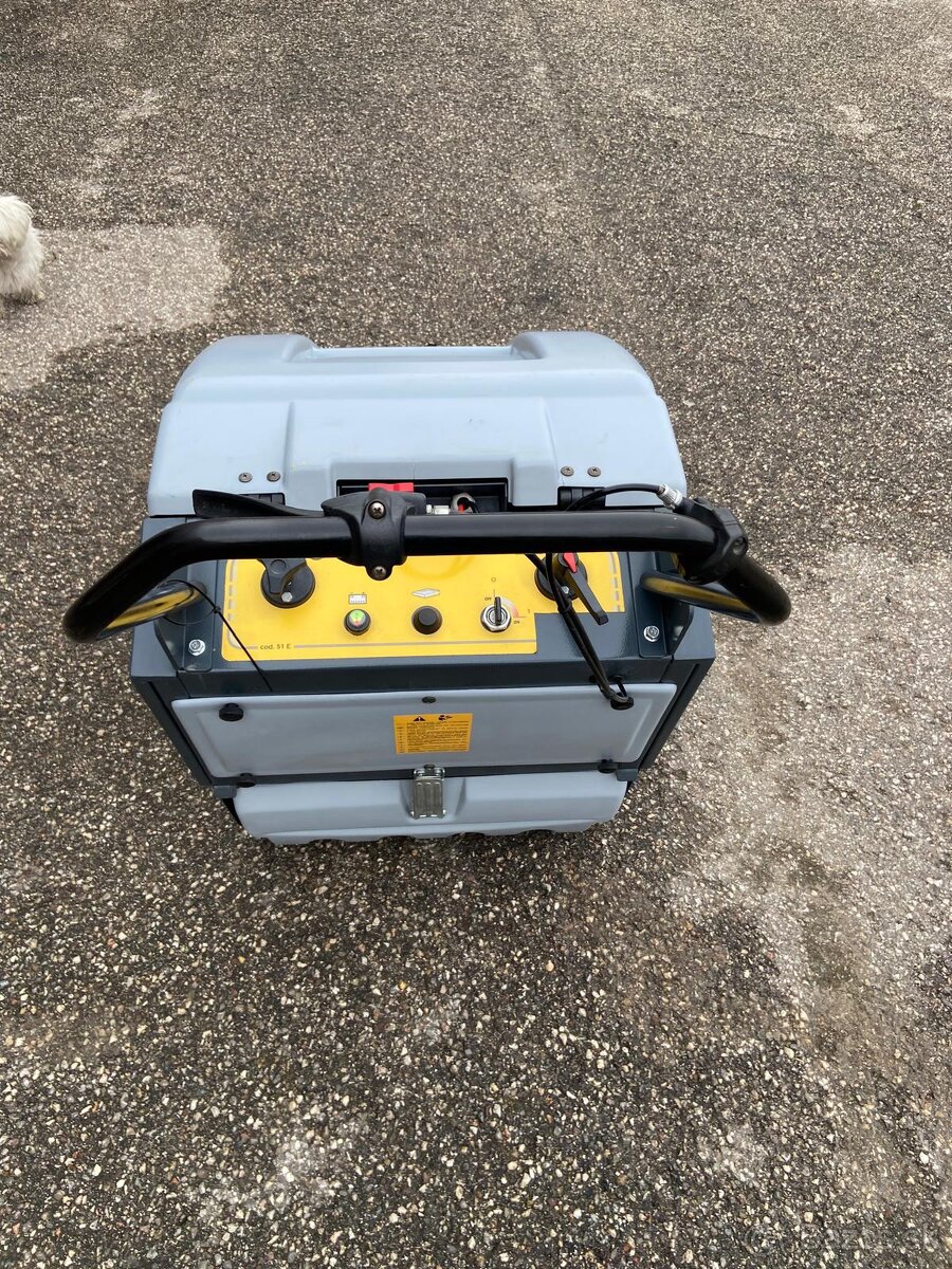POLI GIOIA 51 ET Zametací stroj - 3