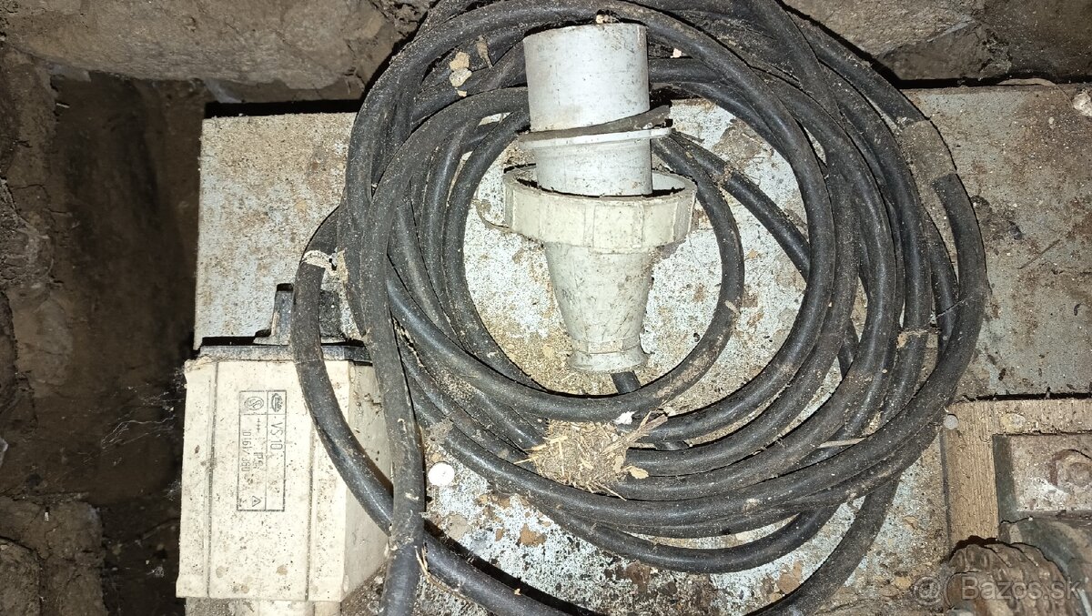 Predám elektromotor s prevodovkov - 3