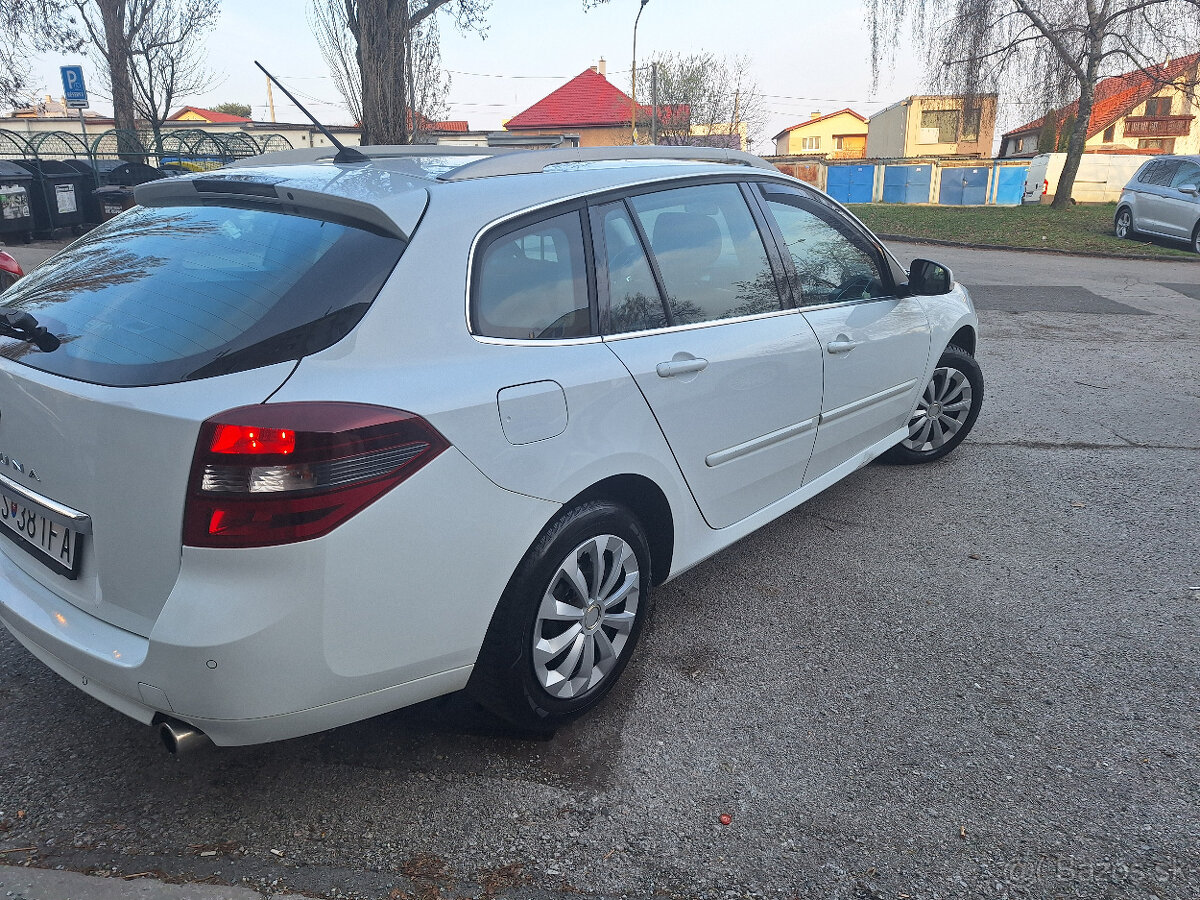Renault Laguna Grandtour 3 facelift - 3