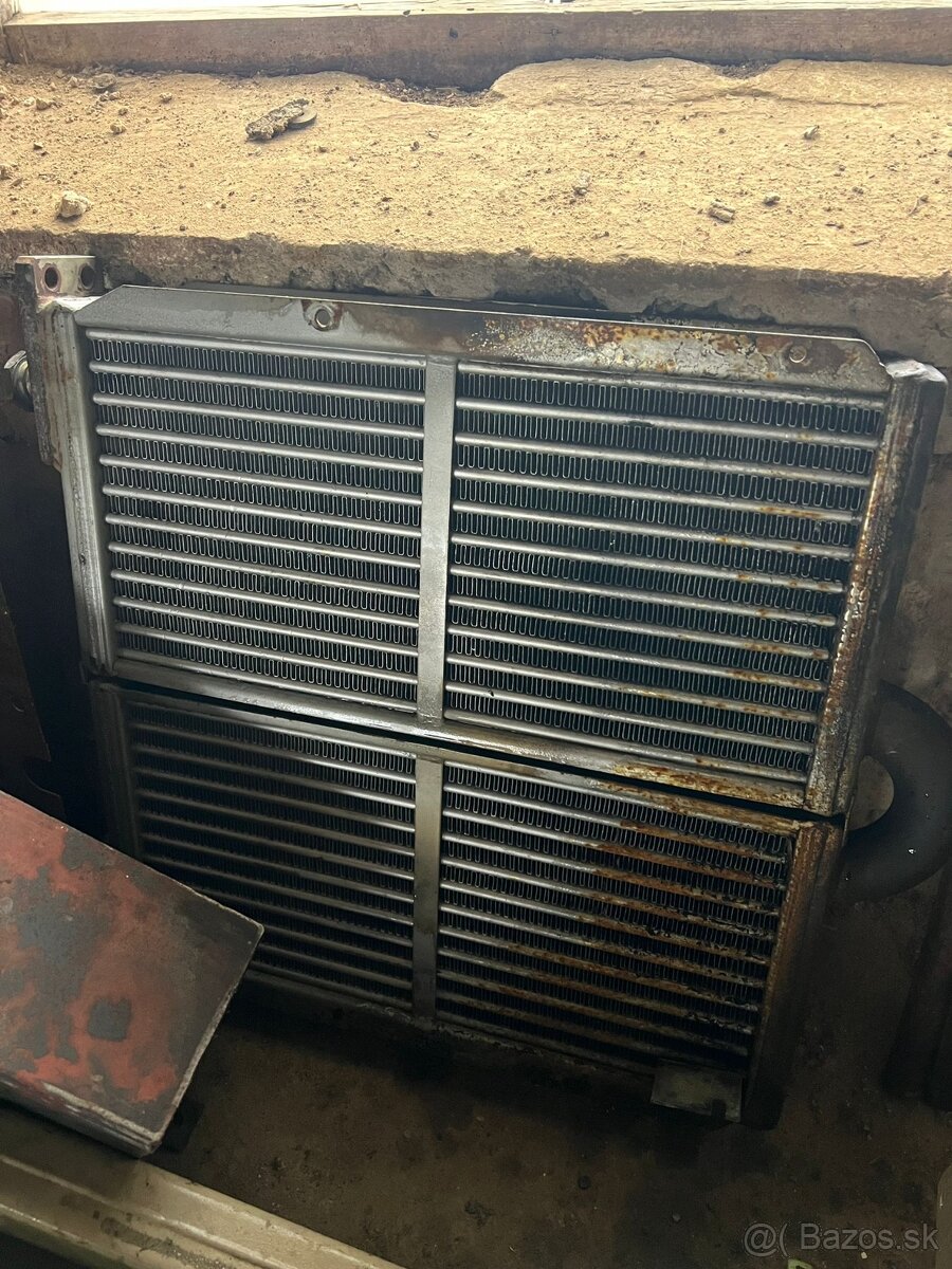 Locust 750 (unc) - 3