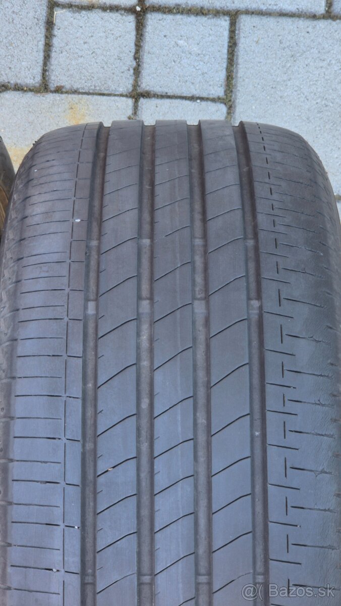 Letne Bridgestone 215/45 R18 - 3