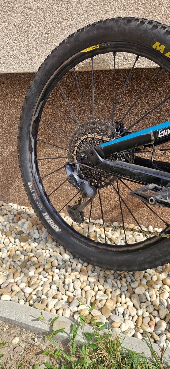 Canyon Spectral CF 9.0 Pro 2018 - 3