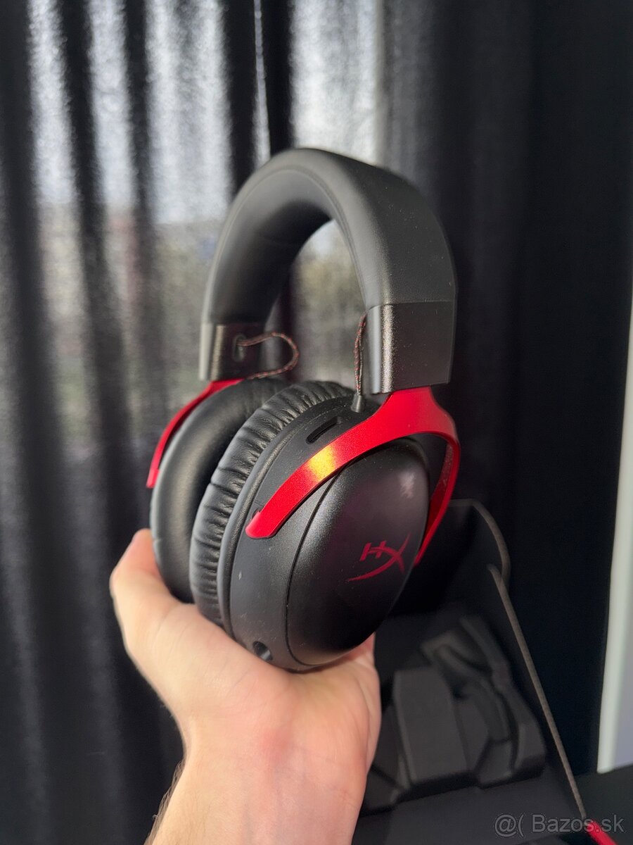 HyperX Cloud III S Wireless Black-Red Gaming Headset - 3