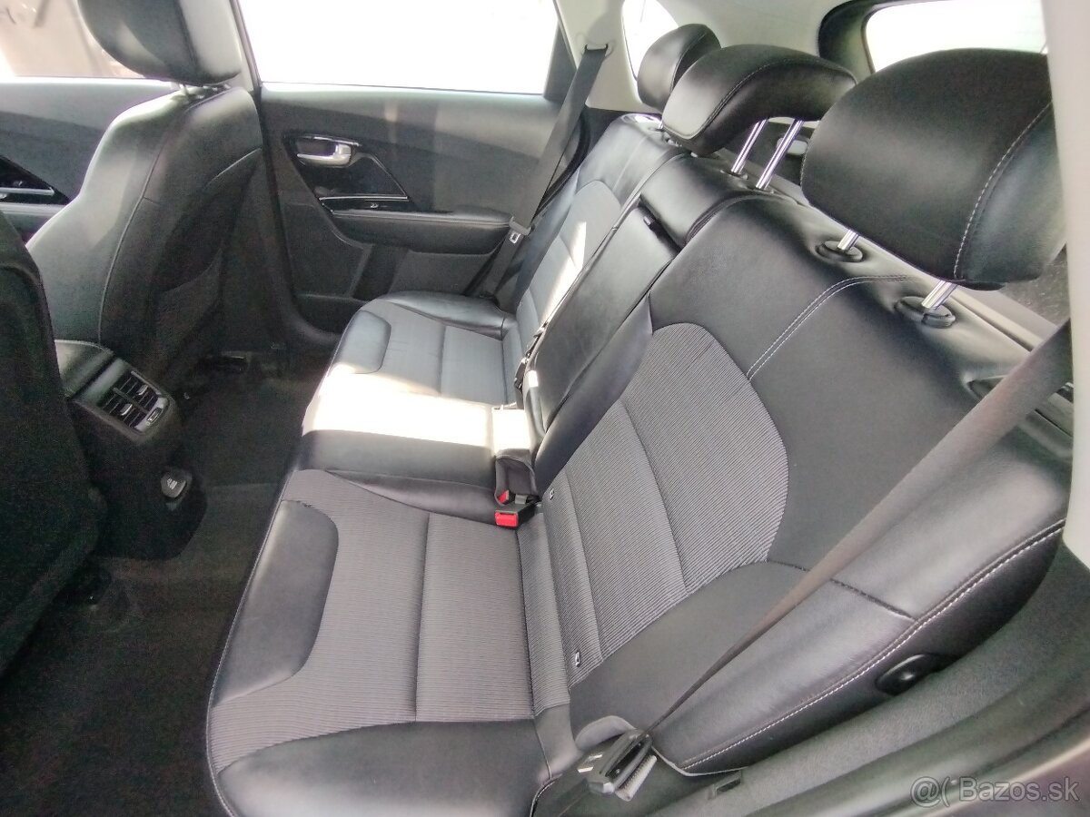 Kia Niro AC Kombi - 3