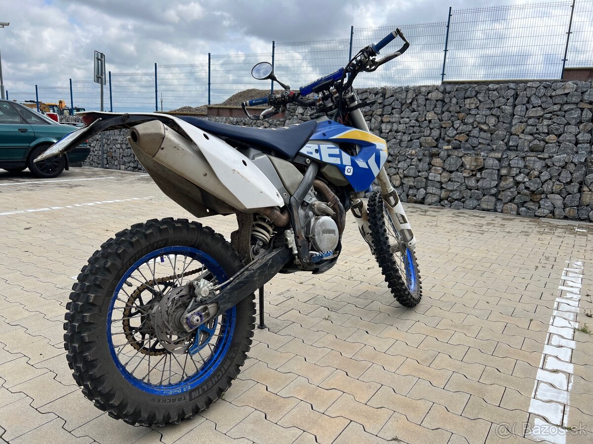 Husaberg 390 FE ročník 2009 - 3