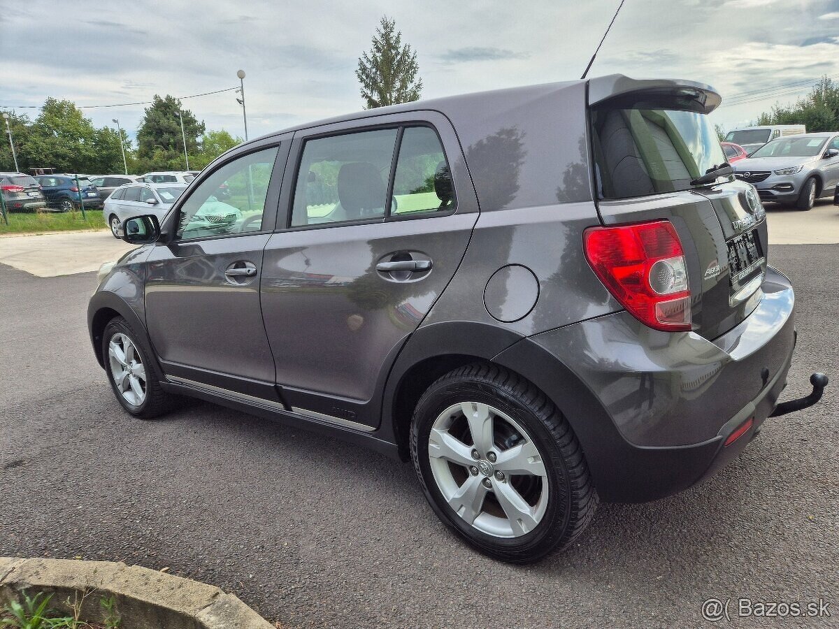 Toyota Urban Cruiser 1.4 D-4D AWD Sol - 3