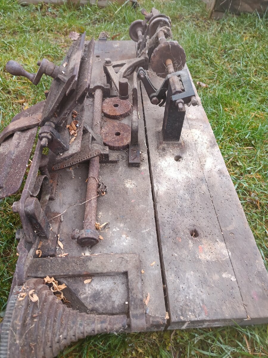 Starý ručný drevosústruh - 3