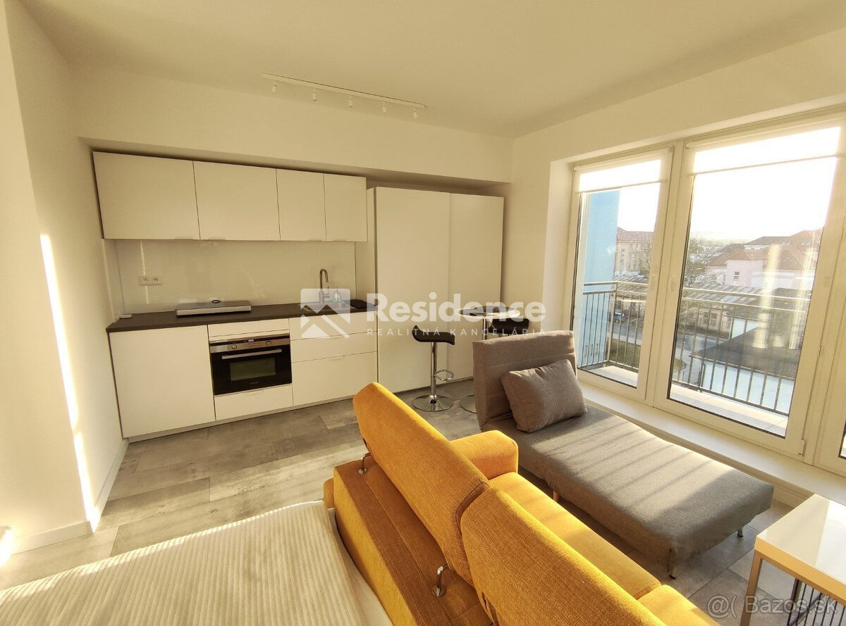 Na prenájom 1-izbový byt blízko centra, Liptovský Mikuláš - 3