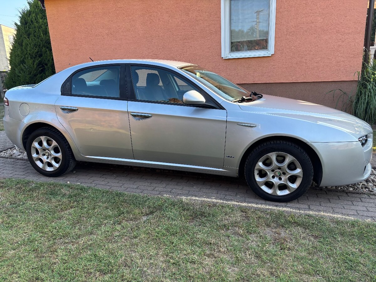 Predám alfa romeo 159 1.9jtd 110kw - 3