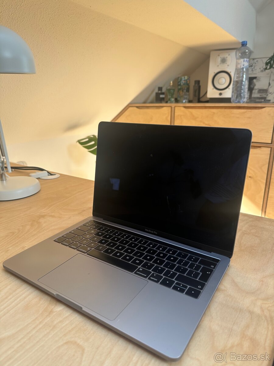 MacBook pro - 3