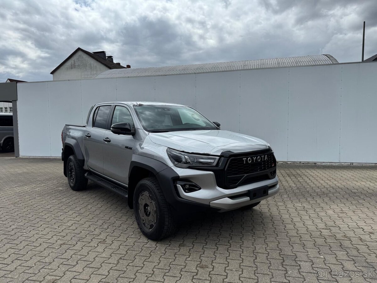 Toyota Hilux GR SPORT 2 MY25 NOVÉ VOZIDLO