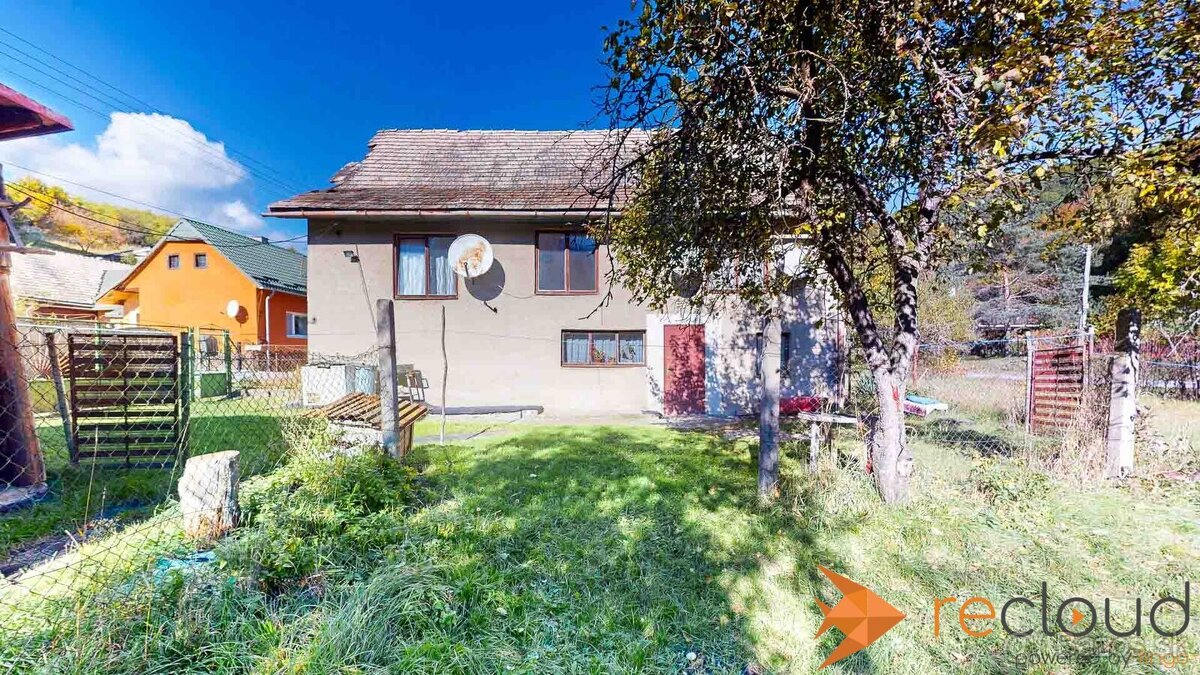 NA PREDAJ RODINNÝ DOM V KOPERNICI S INVESTIČNÝM PRILAHLÝM PO - 3