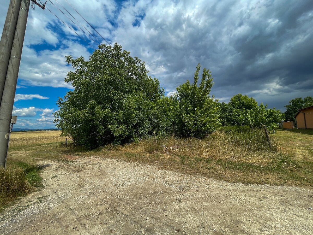 Investičný pozemok na predaj, Vráble, časť Horný Ohaj - 3