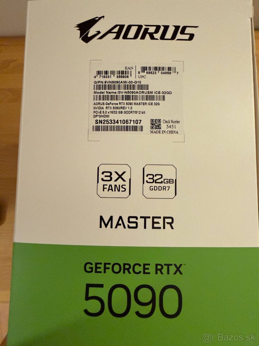 GIGABYTE AORUS NVIDIA GeForce RTX 5090 MASTER ICE 32G - 3