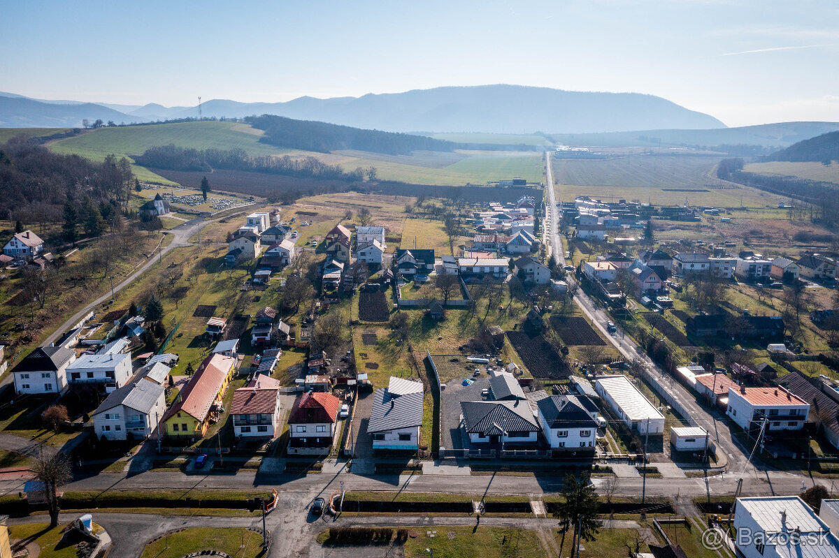 Predaj pozemok v strede obce - 3