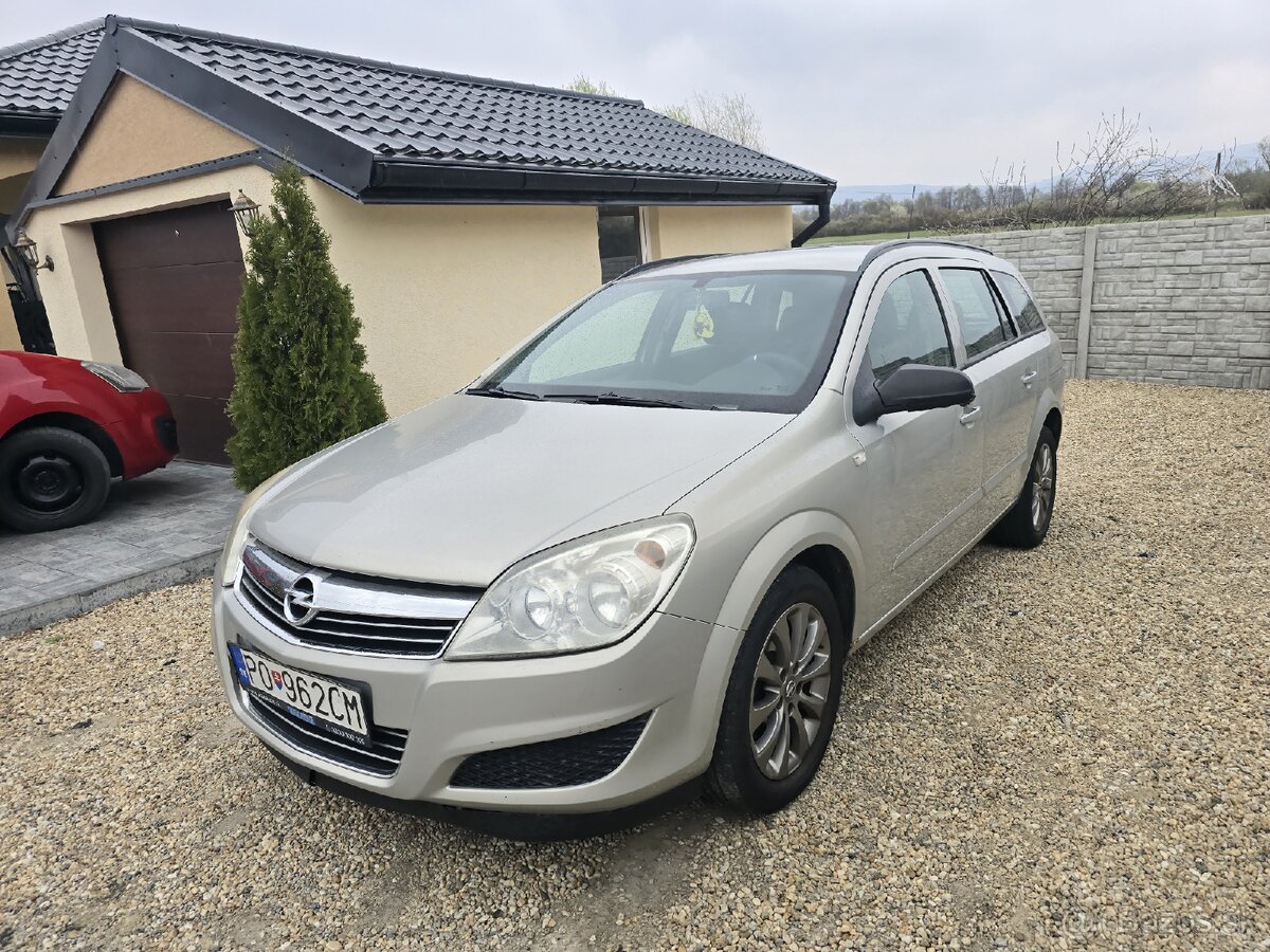 Predám Opel Astra Wagon 1.4 benzín r.v.2007 - 3