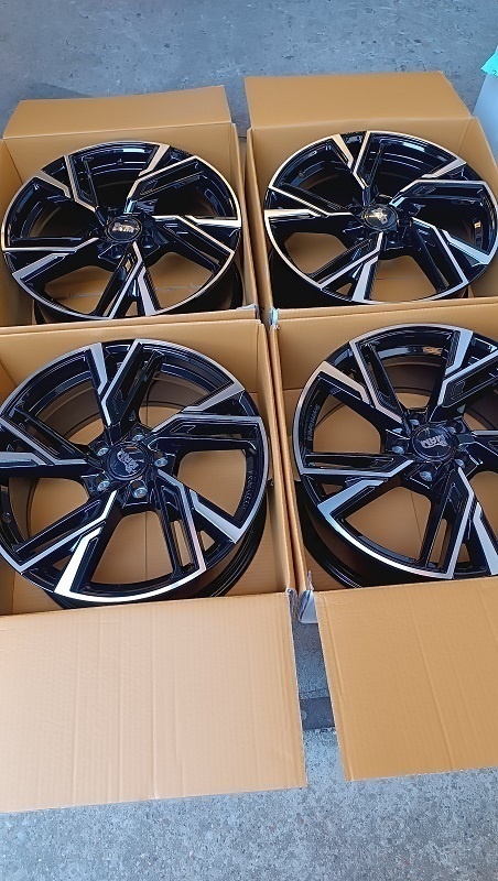 5x112 R18 RS5 (čierno-leštené) - 3