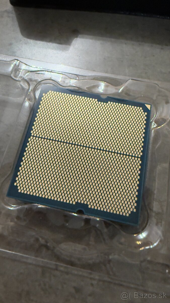 Procesor AMD Ryzen 9 9950X3D (v zaruke) - 3