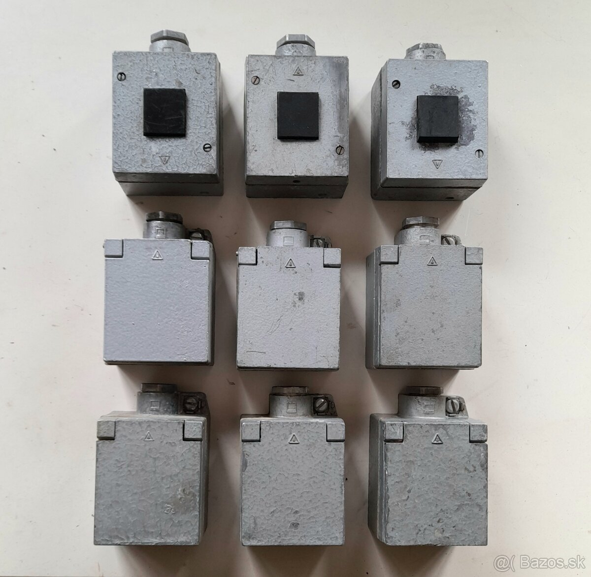 Staré elektro, vypínače, zásuvky - 3