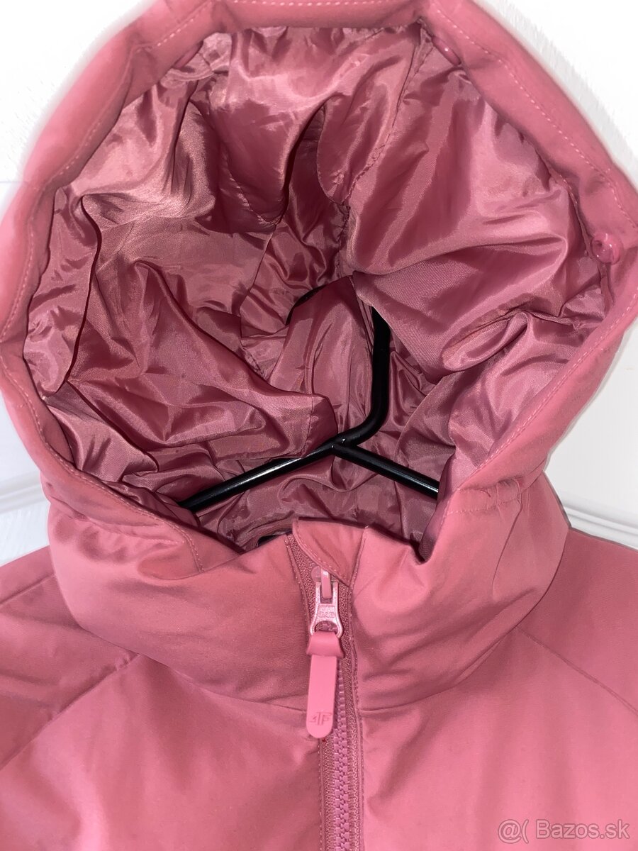 4F dievcenska staroruzova zimna bunda velkost 146 - 3