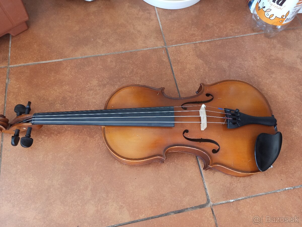 Husle 4/4 Karl Hofner Germany.Mozna výmena za harmoniku - 3