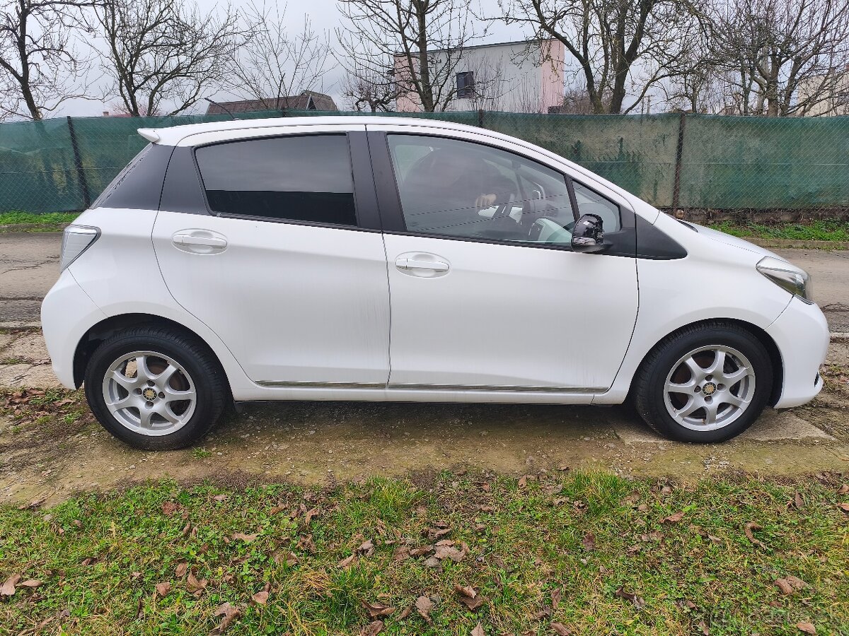 Toyota Yaris - 3