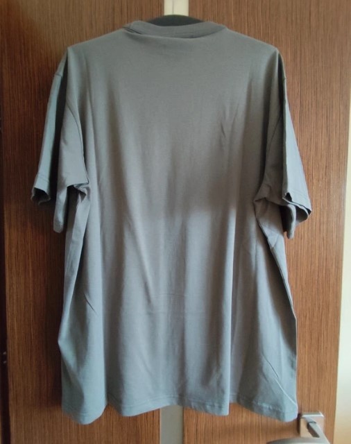 Versace tričko úplne nové, XL velkosť, pôvodná cena 130€, ro - 3