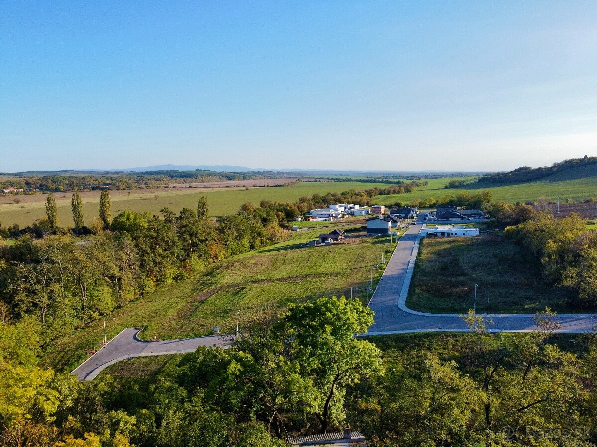 Posledných 5 stavebných pozemkov - Margita Ilona - 3