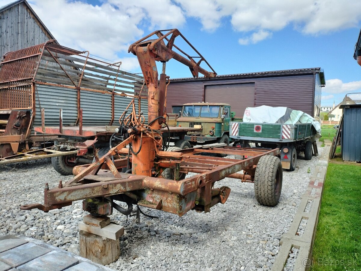 Podvozok s hydraulickou rukou - 3