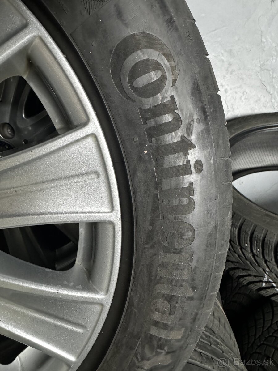 Elektrony Mercedes, pneumatiky ako nové - 3