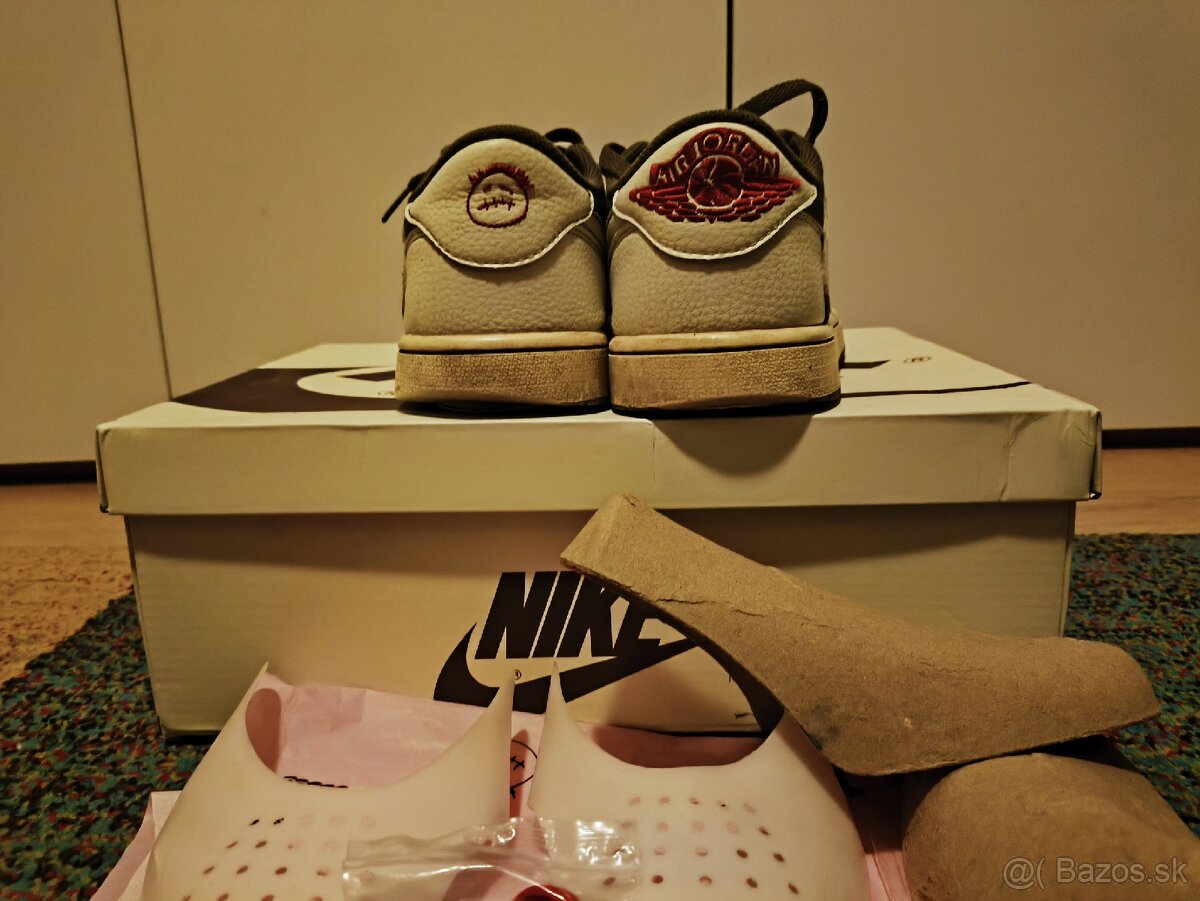 Air Jordan 1 travis scoot low reverse mocha - 3