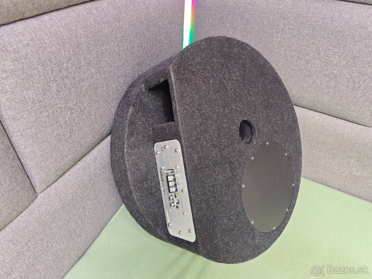 Aktívny subwoofer do auta – Axton AXB20STP - 3