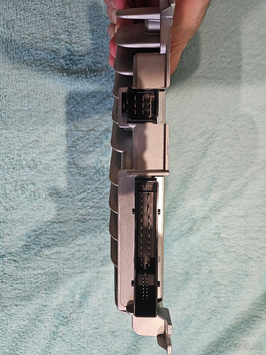 Zosilňovač Harman kardon VW - 3