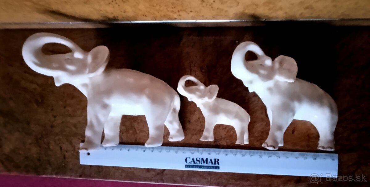 Rodinka slonov - Royal Dux - 3