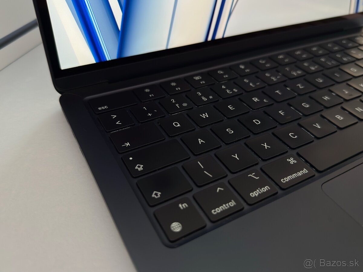 Macbook Air 13 ‘ M2 8GB / 256GB / Záruka - 3