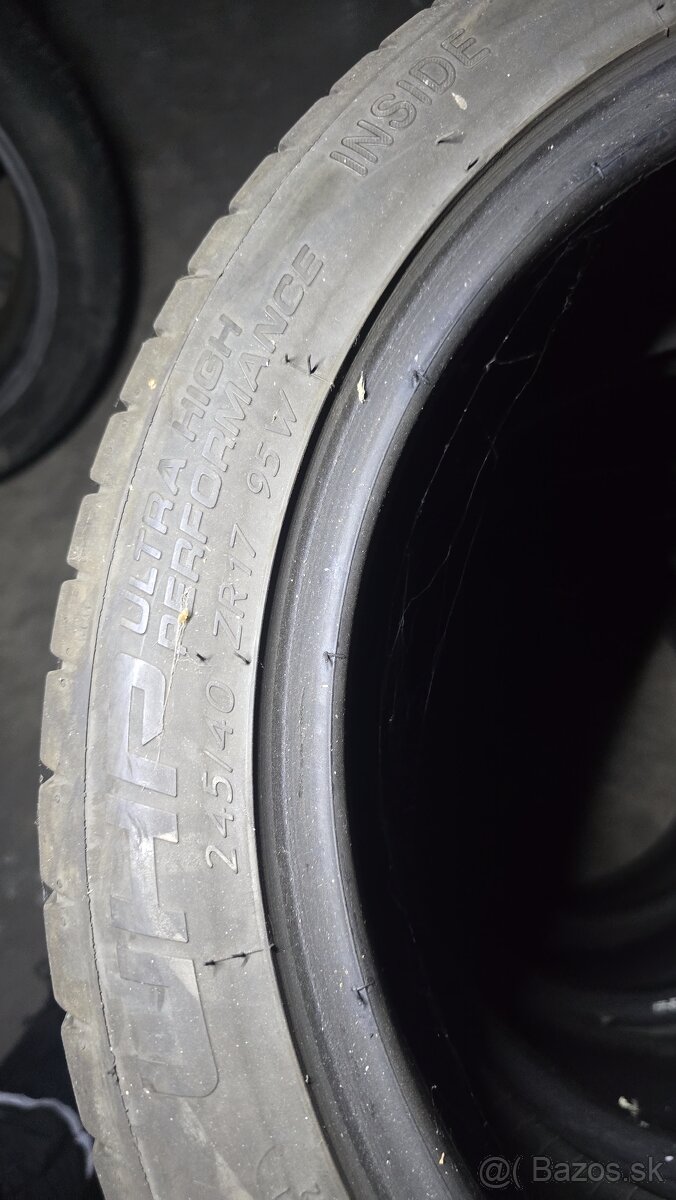 245/40 r17 - 3