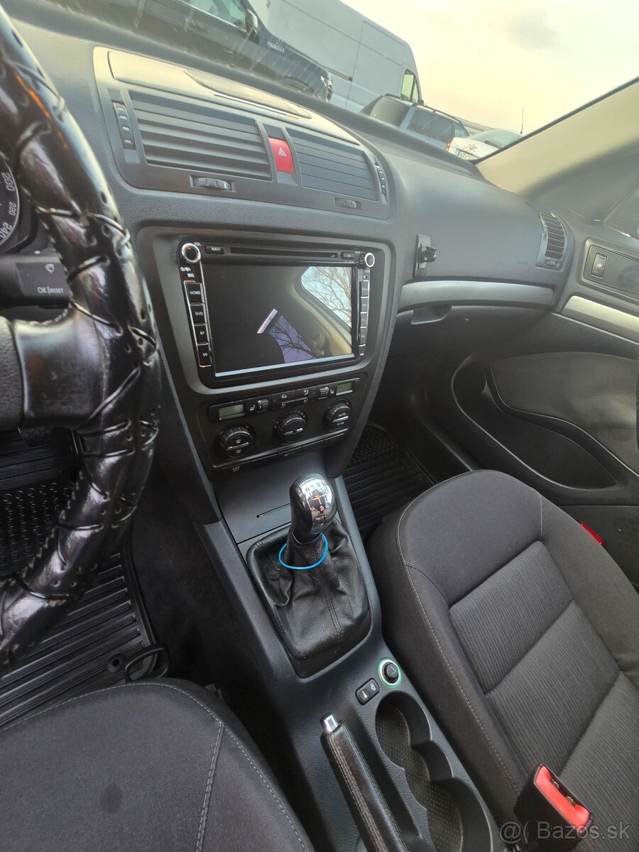Predam skoda octavia 1.9 tdi eleganc - 3