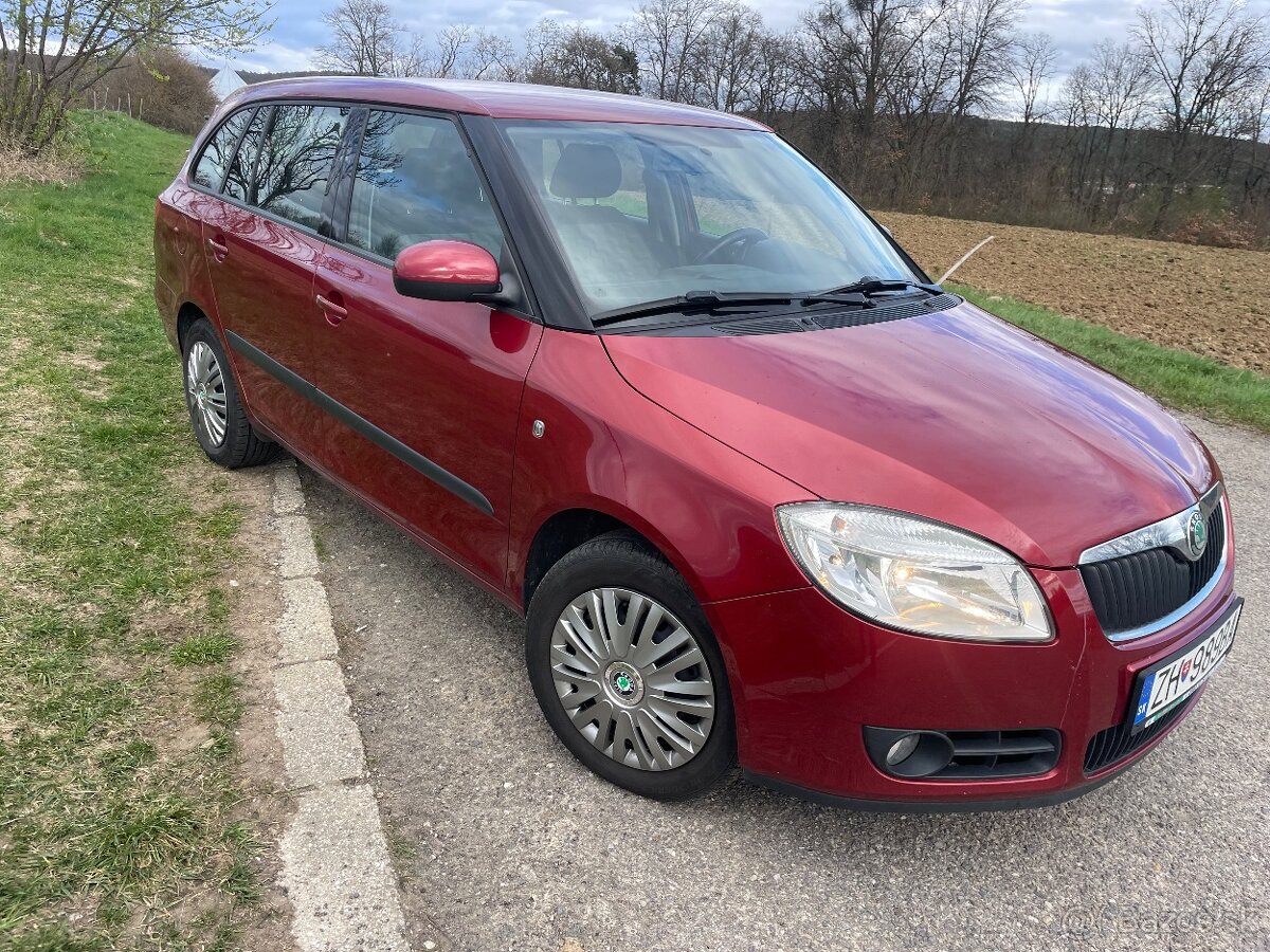 Skoda Fabia 2 - 3
