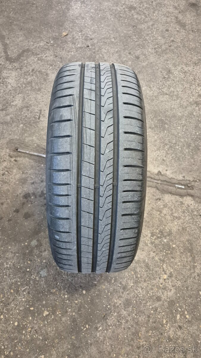 Hankook 205/55R16 - 3