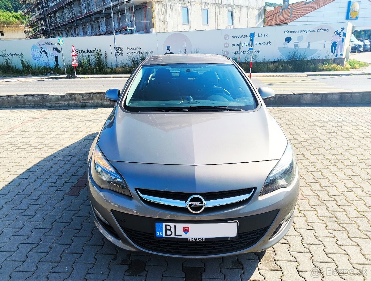 Predám Opel Astra 2016, len 100000km, diesel sedan - 3