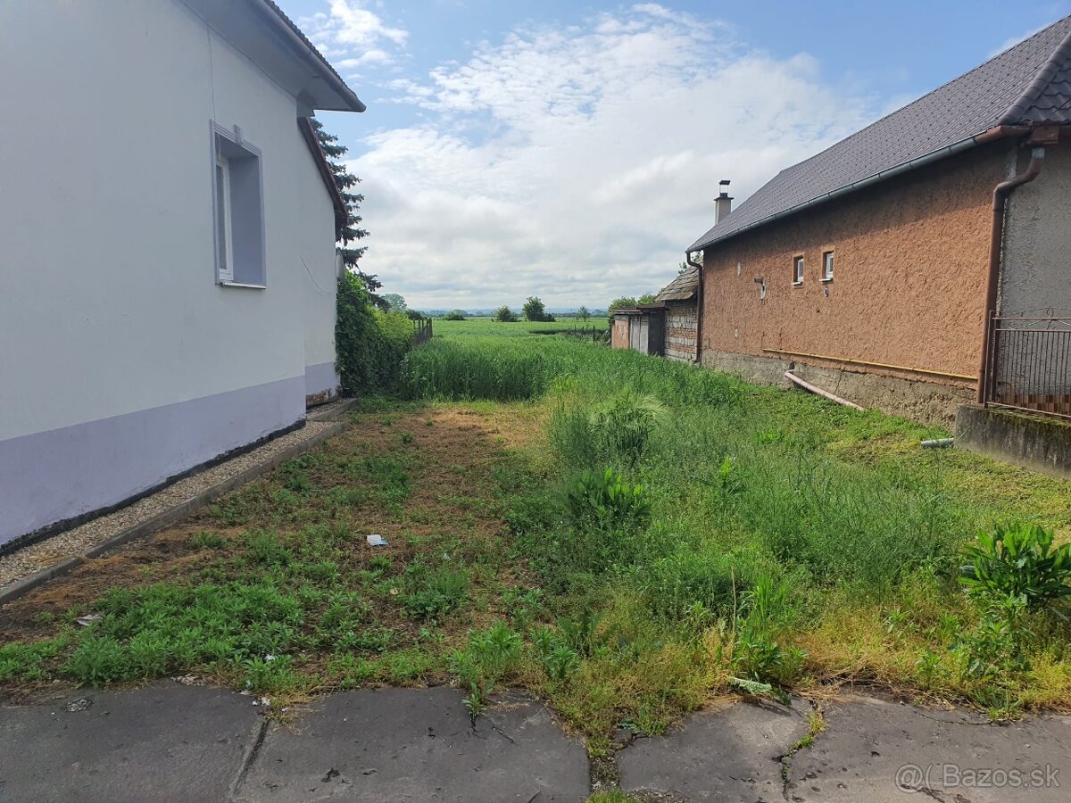 Bátka – 1730 m2 STAVEBNÝ POZEMOK na menší domček/chatku - 3