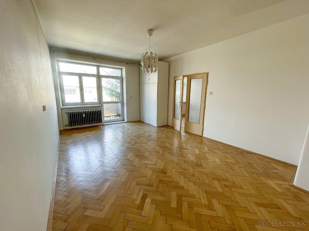 nadrozmerný 3,5-izbový byt, Martin – Centrum - 3