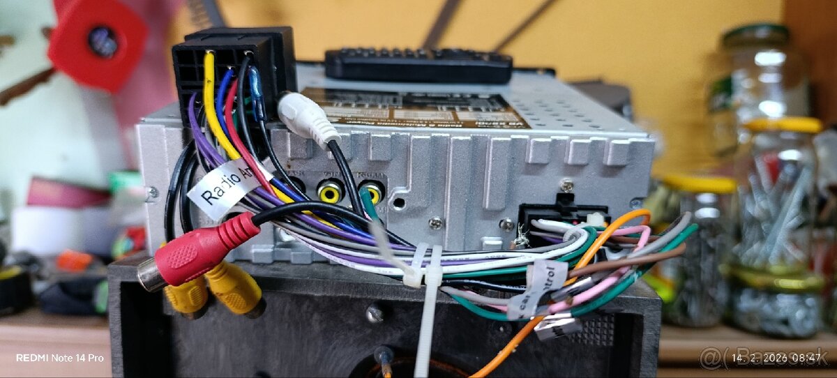 Autorádio s vysuvnym displayom - 3