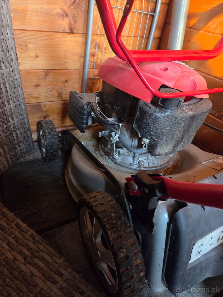 Motorová Kosačka malo používaná - 3