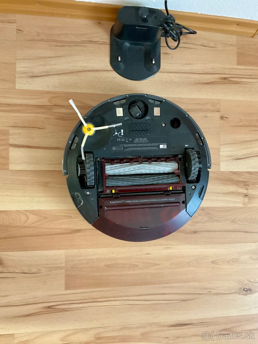 PREDÁM Robotický vysávač iRobot Roomba 981 - 3
