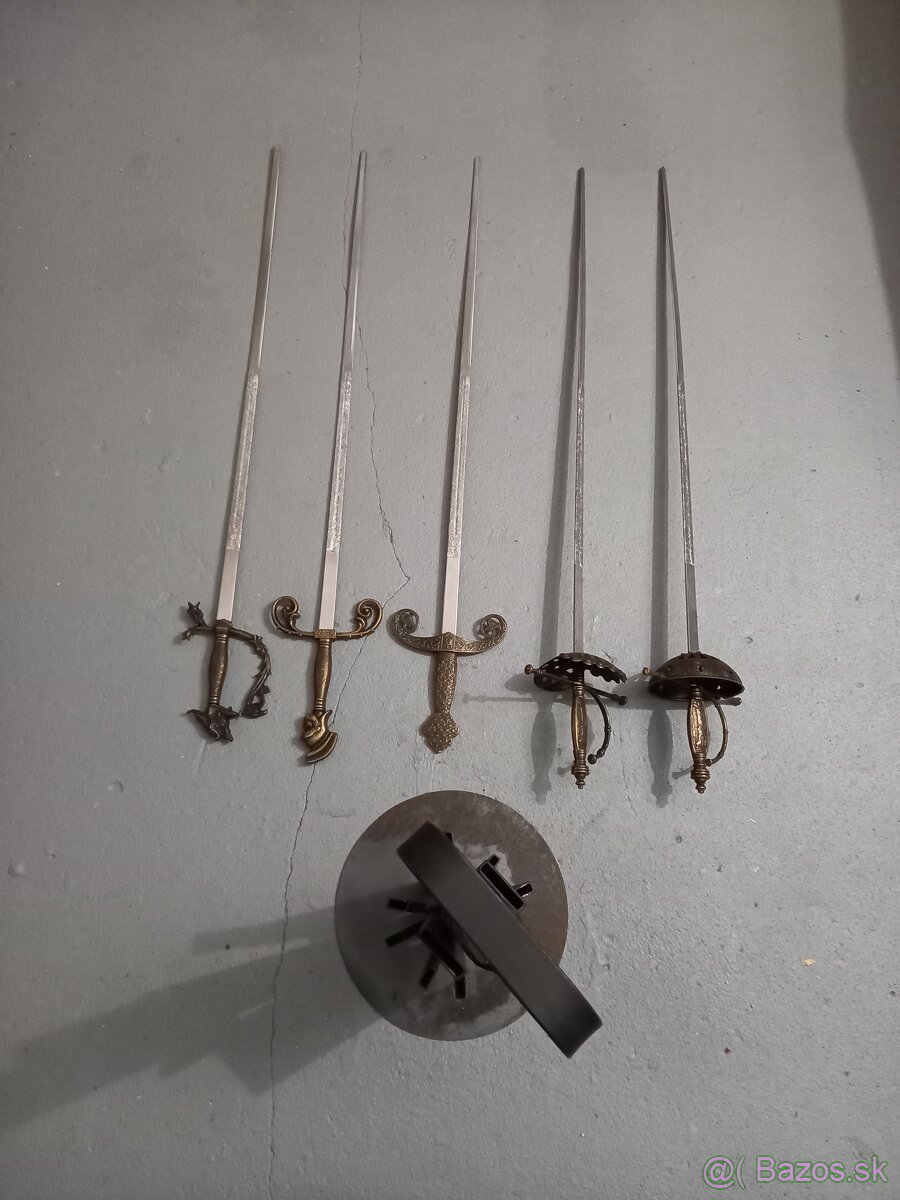 Sada šablí 5ks zo stojanom - 3