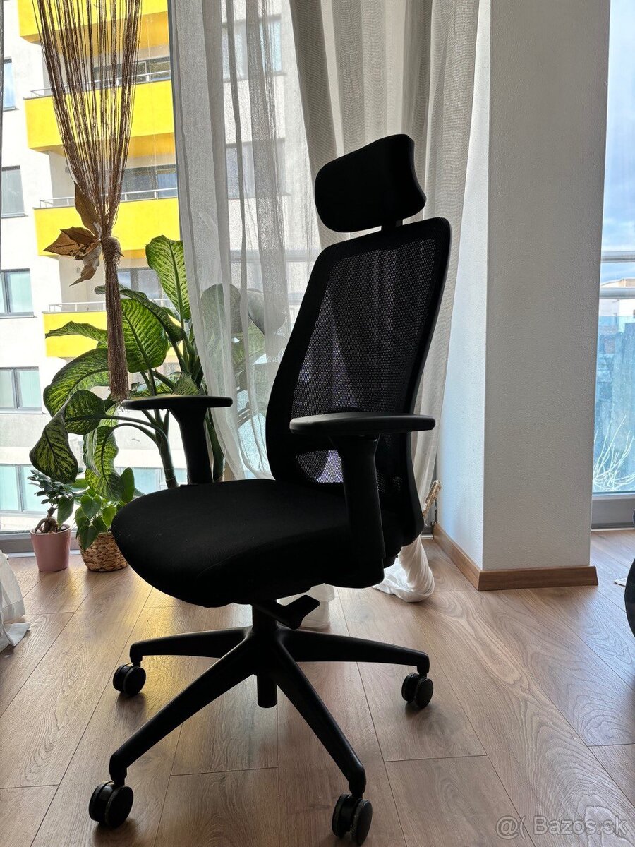Kancelárska stolička - 3