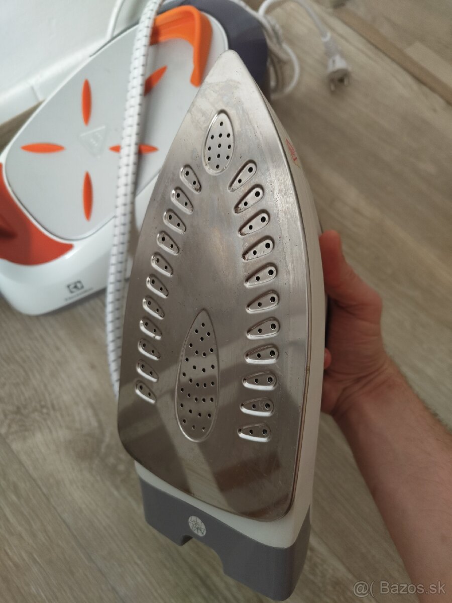 Electrolux Quicksteam Parný generátor / žehlička - 3