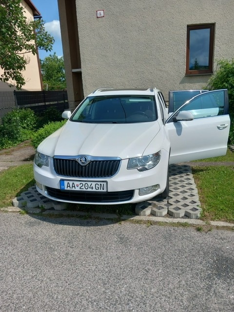 Predám Škoda Superb - 3