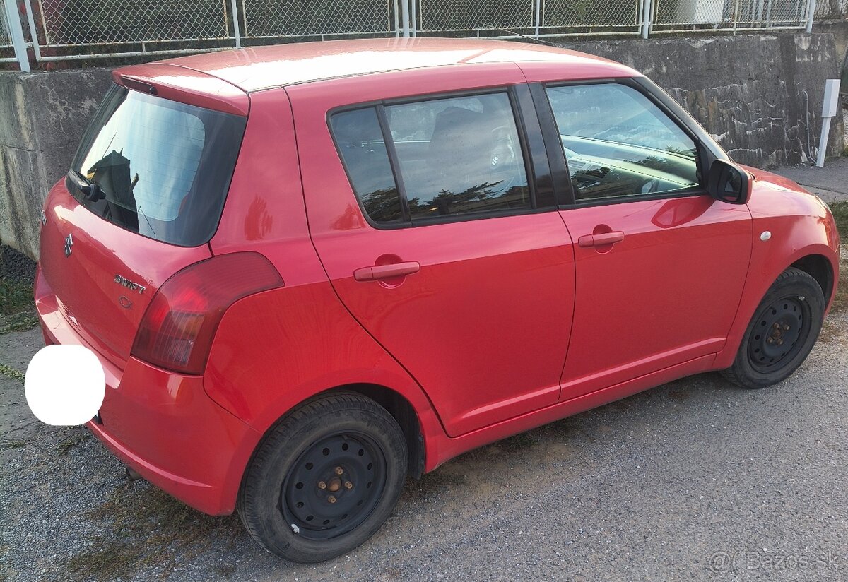 Suzuki Swift - 3